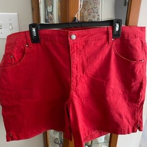 Bandolino shorts NEW plus 22W Mandie style